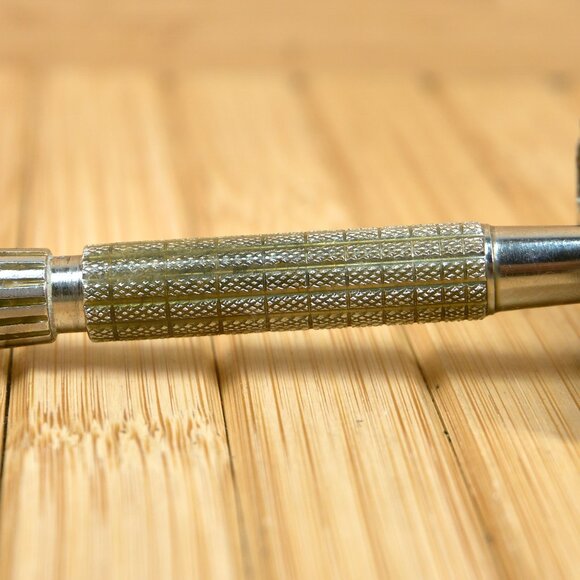 Gillette Vintage Safety Razor, Butterfly TTO Mechanism, Made in England - Picture 8 of 10